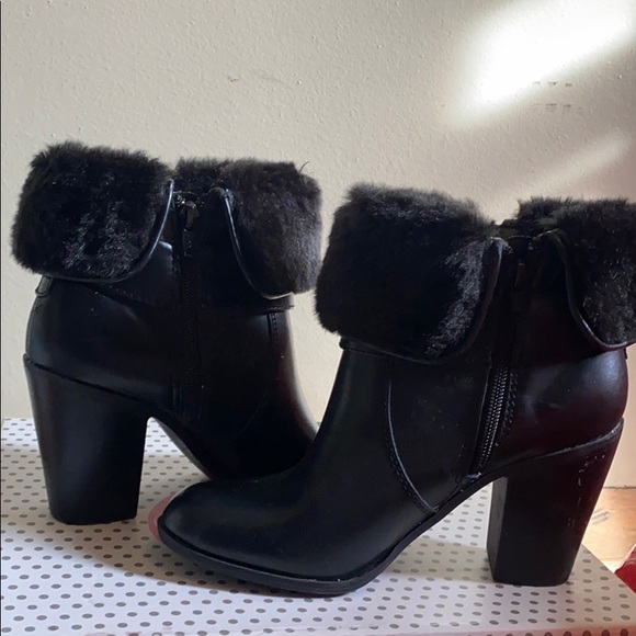 Boots - Picture 3 of 3